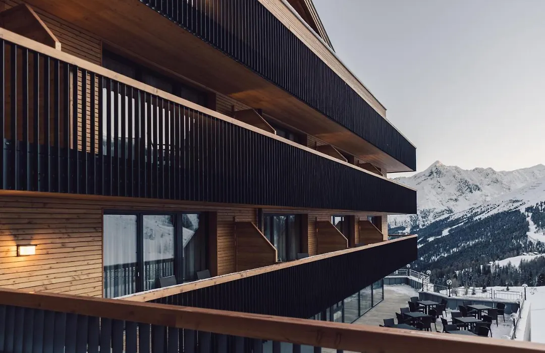 Hotel Schöne Aussicht-1