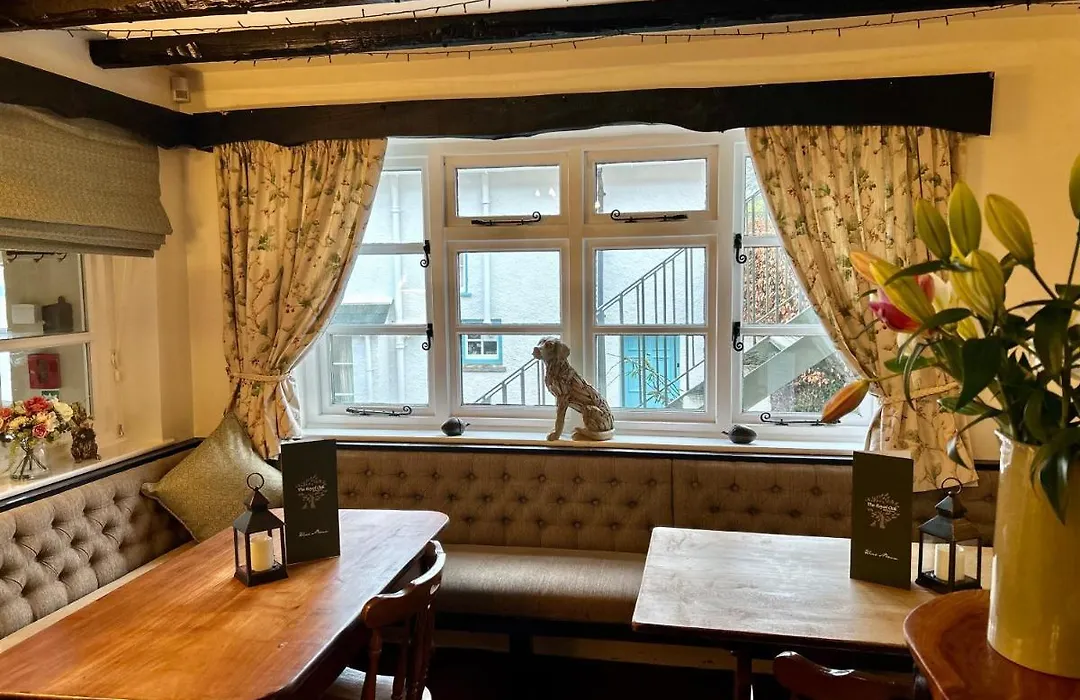 The Royal Oak Inn-1