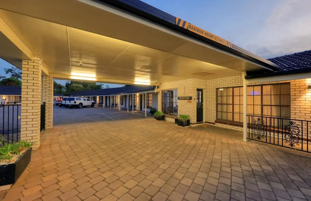 Southern Comfort Motor Inn-1