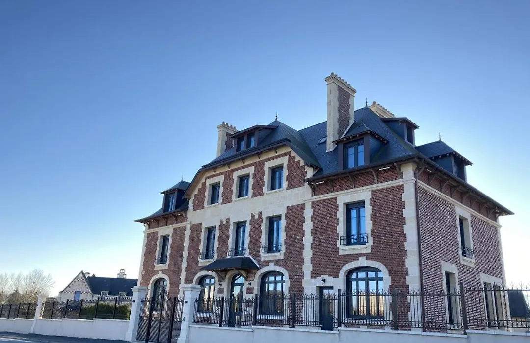 Domaine du lion rouge Piscine et Spa-1