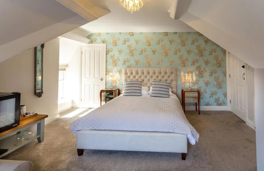 Sefton Court-1
