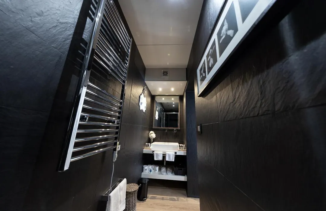 Barcaccia Luxury Suites-1