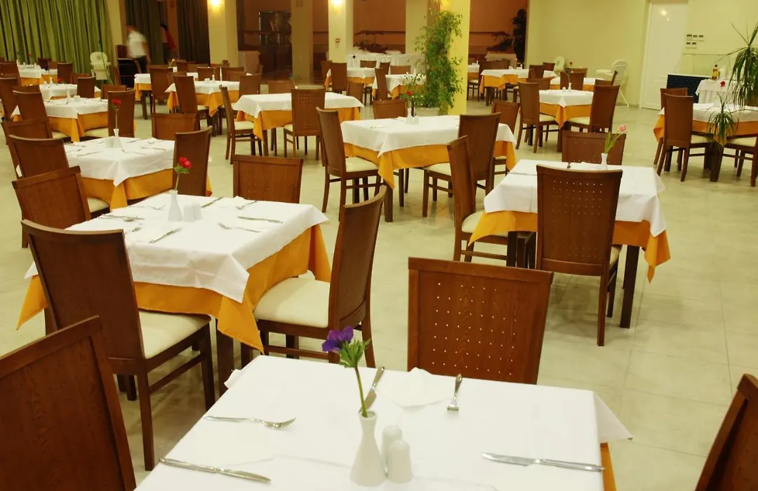 Majestic Hotel & Spa-1