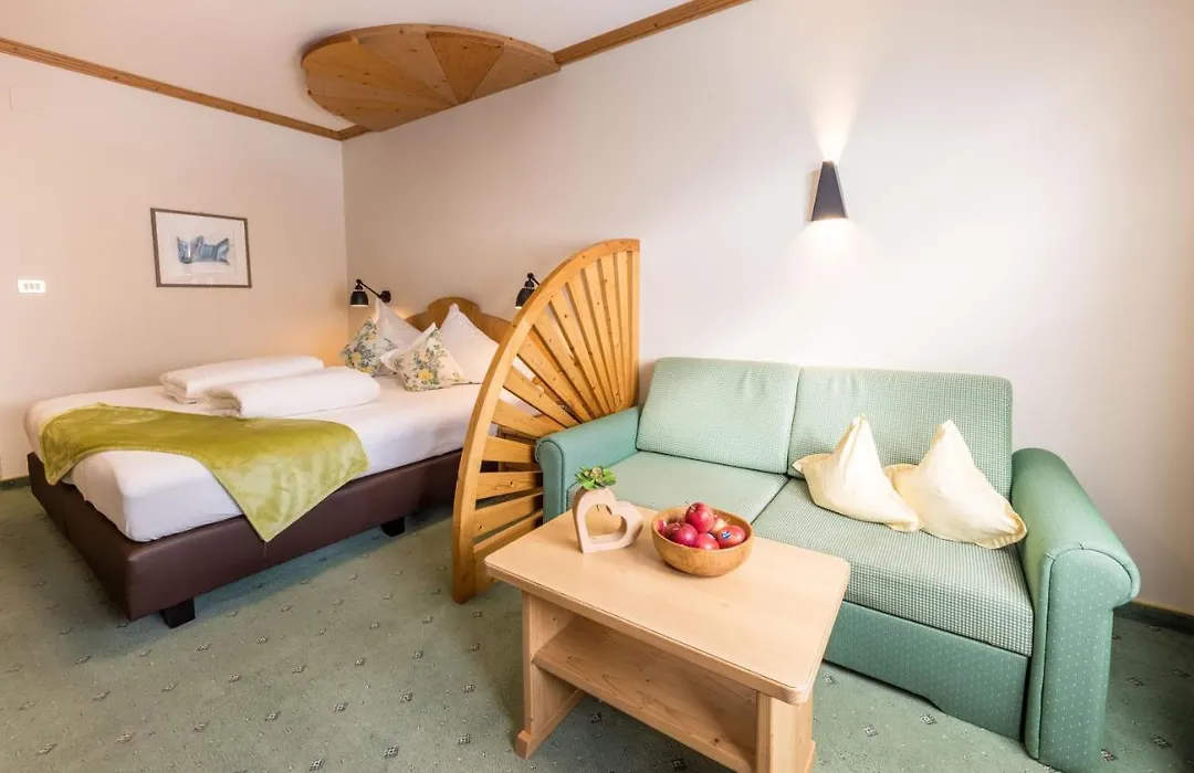 Hotel Sonnenalm-1