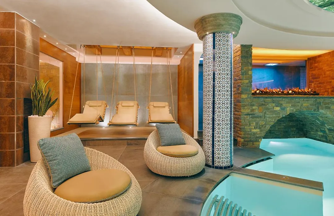 La Pineta Hotel Beach & Spa-1
