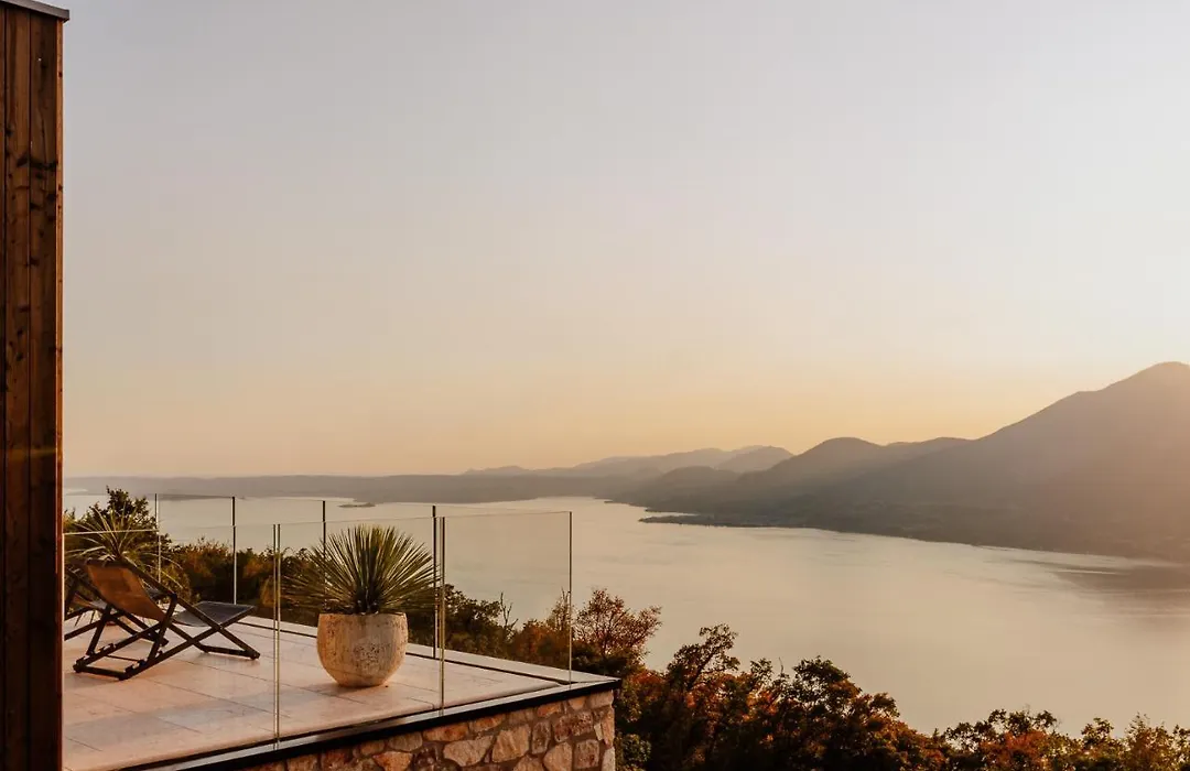Favai Hills Your Secret Hideaway-1