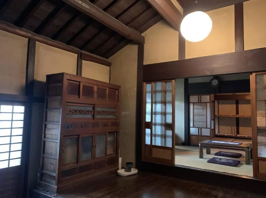 Old Japanese House-1