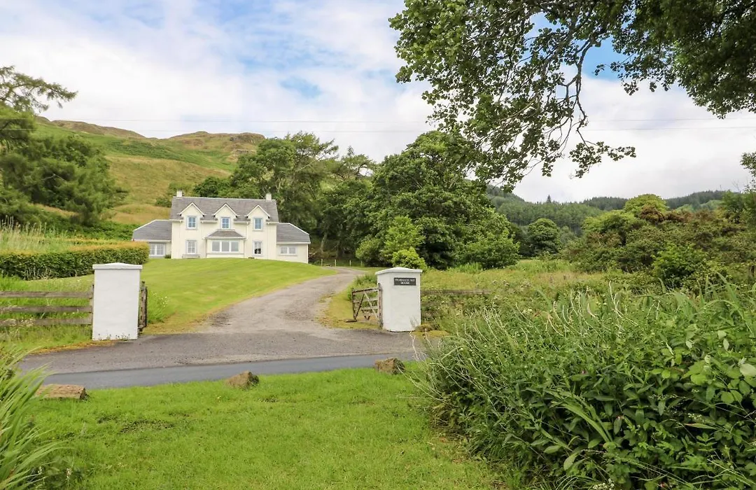Fearnach Bay House-1