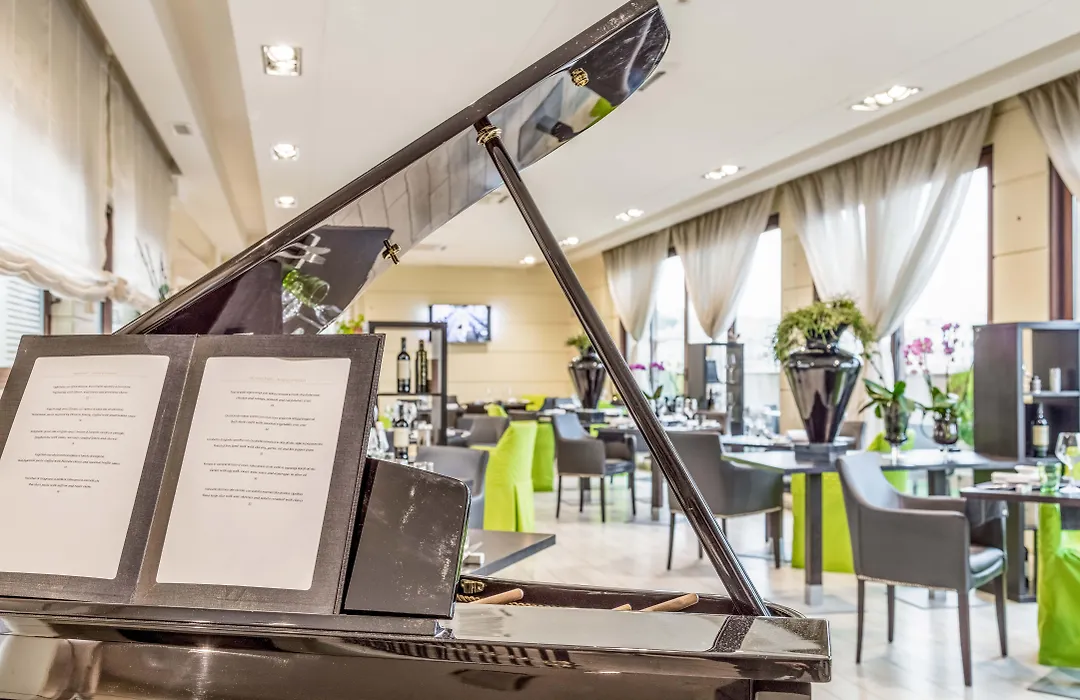 Radisson Blu GHR Rome-1