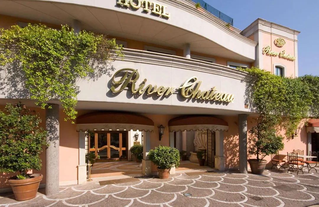 River Chateau Hotel-1