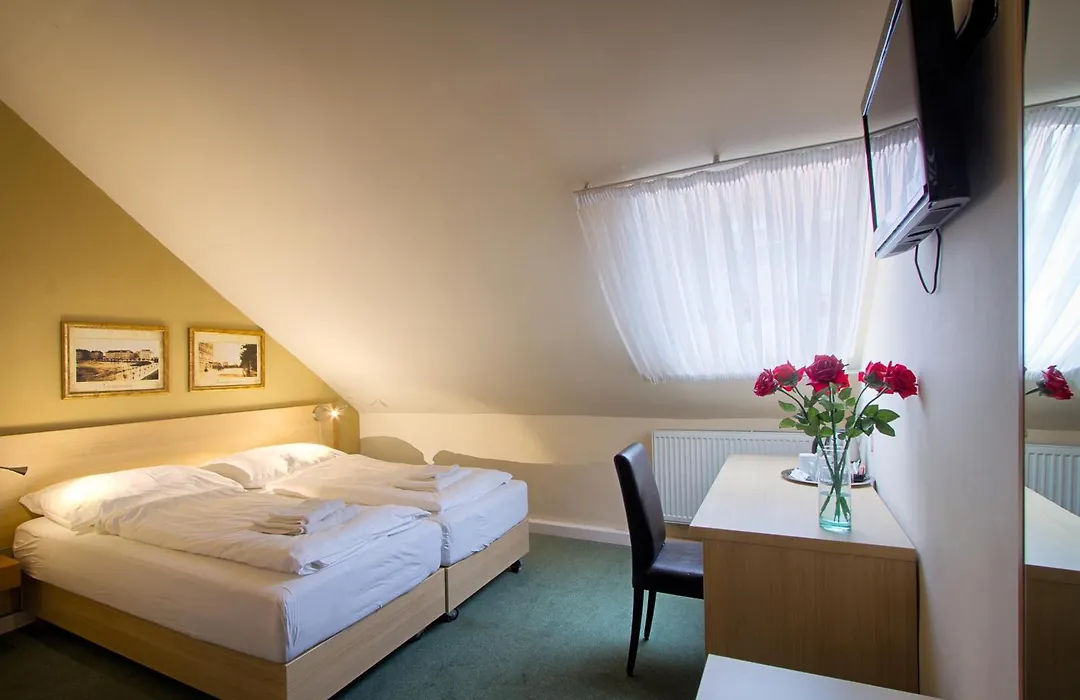Hotel Taurus-1