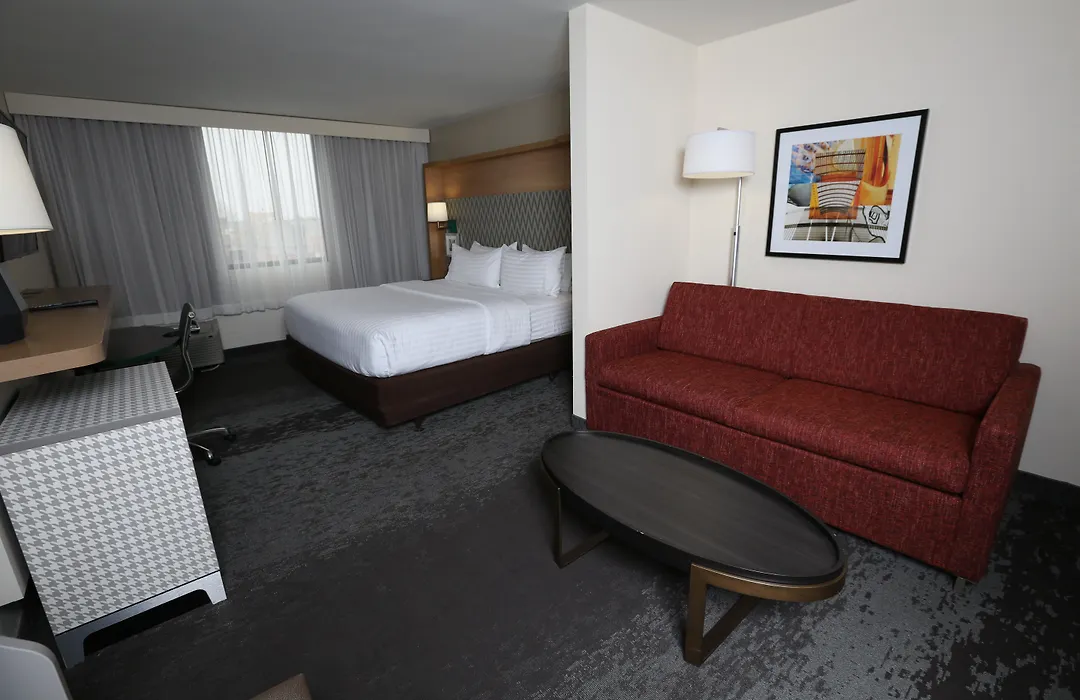 Holiday Inn Chicago North Shore By Ihg-1