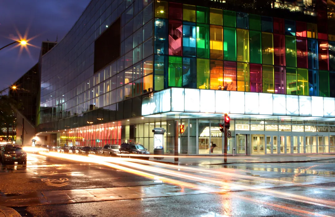 Holiday Inn Montreal Centre Ville Downtown By Ihg-1