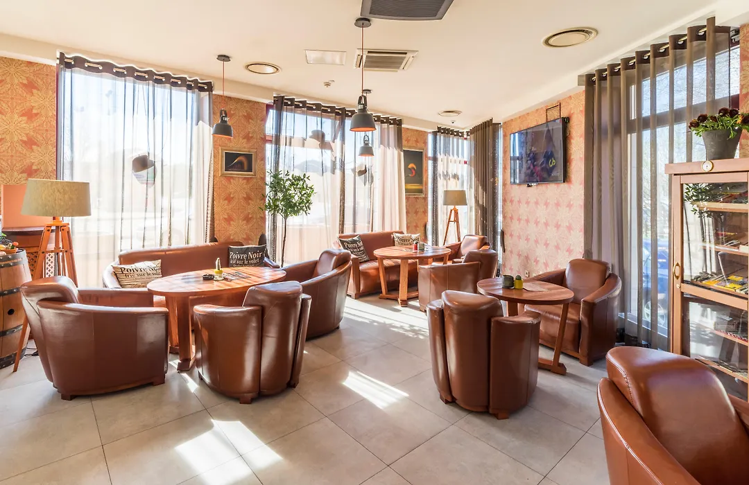 Wellton Riga Hotel & Spa-1