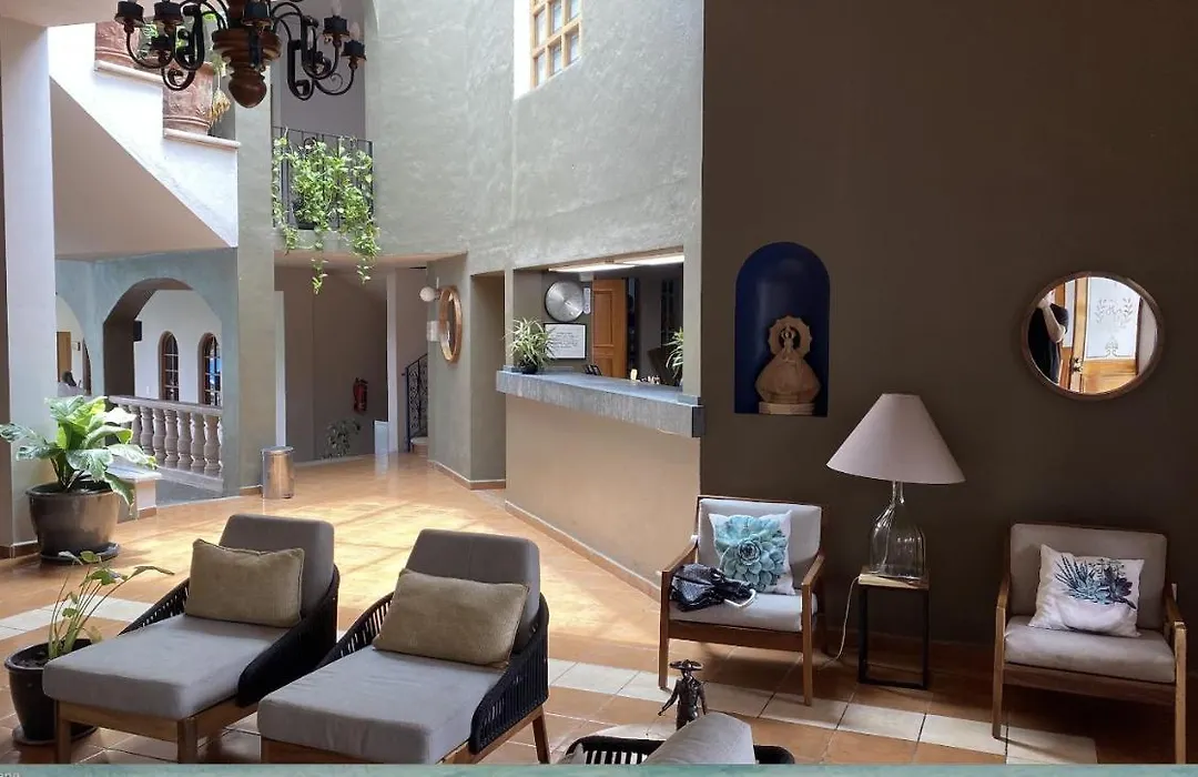 Hotel Camelinas-1