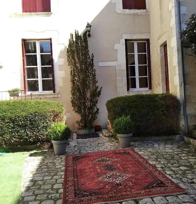 Le Logis de Saint Cyr-1
