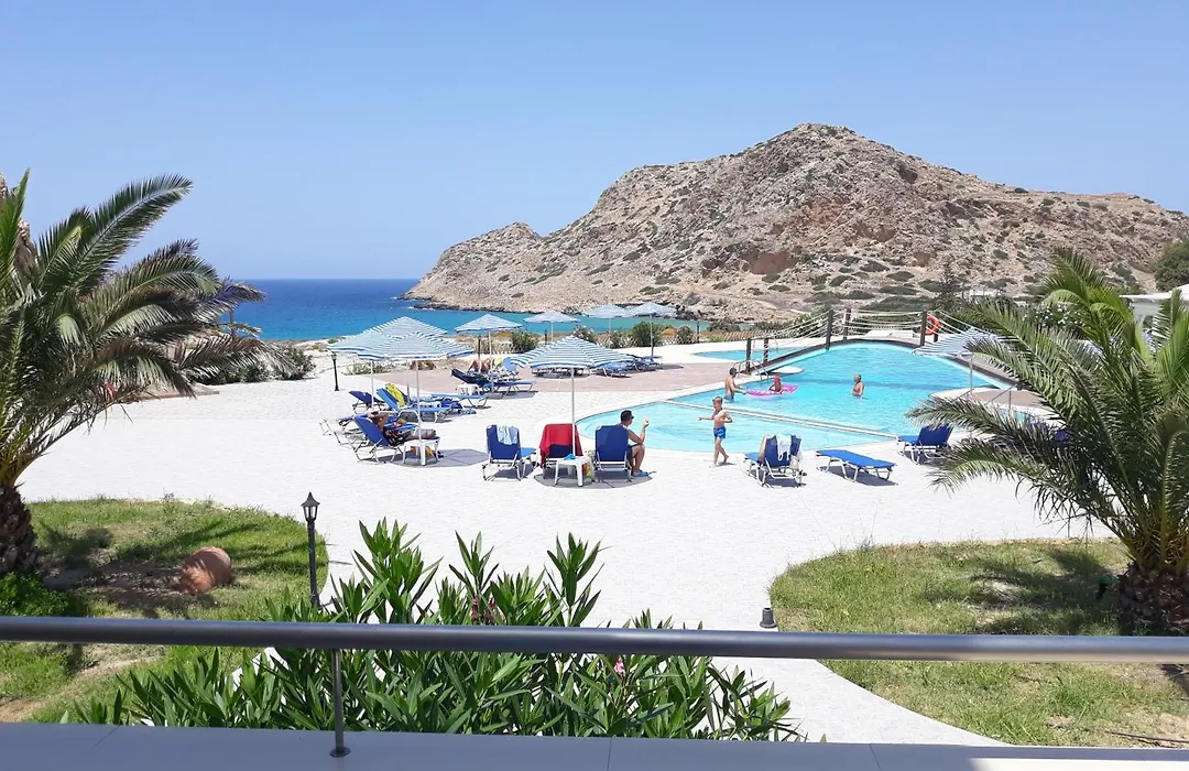 Royal Beach Hotel-1