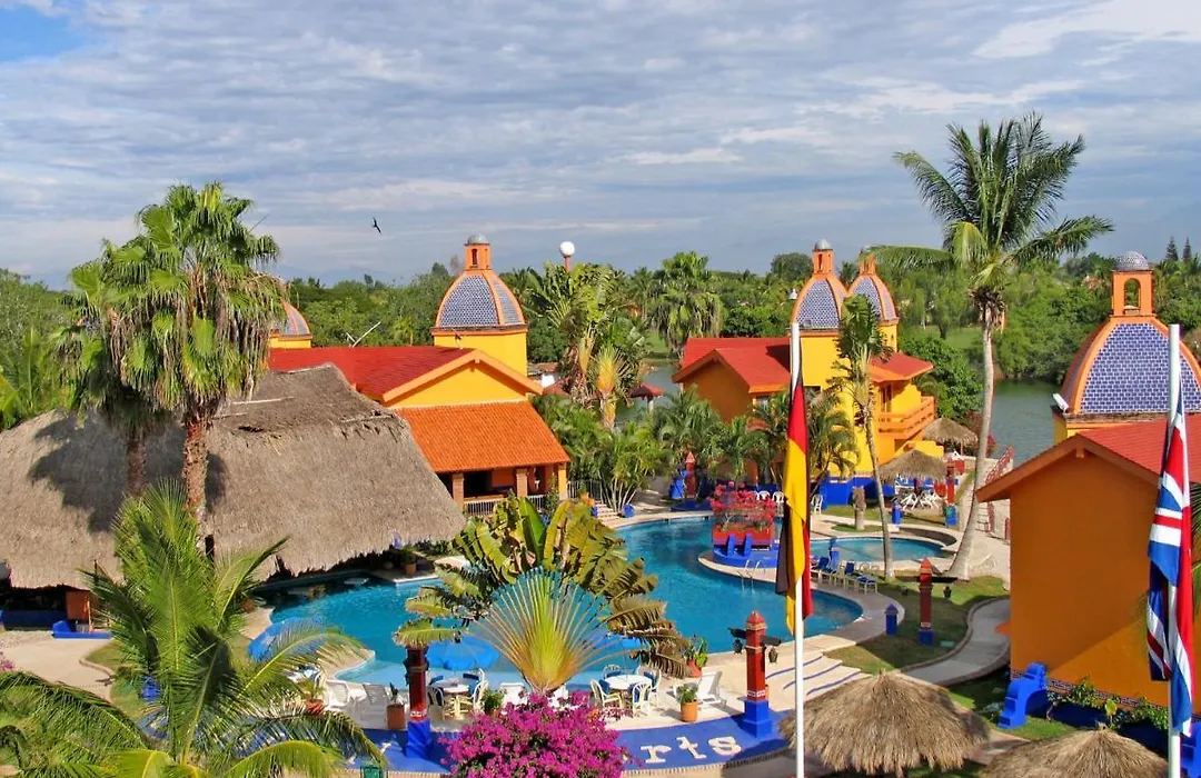 Canadian Resort Vallarta-1