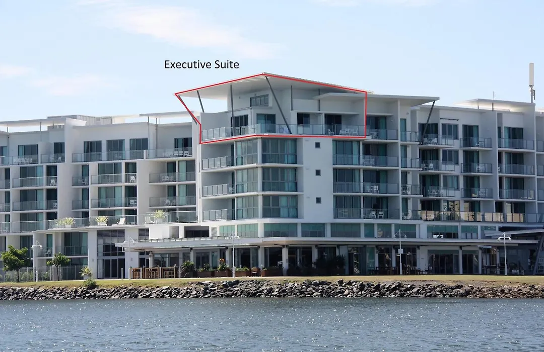 Ramada Hotel & Suites By Wyndham Ballina Byron-1