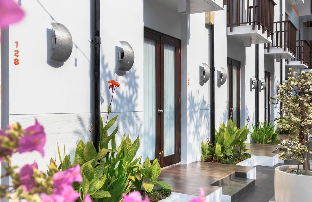 Harris Hotel Kuta Tuban Bali-1