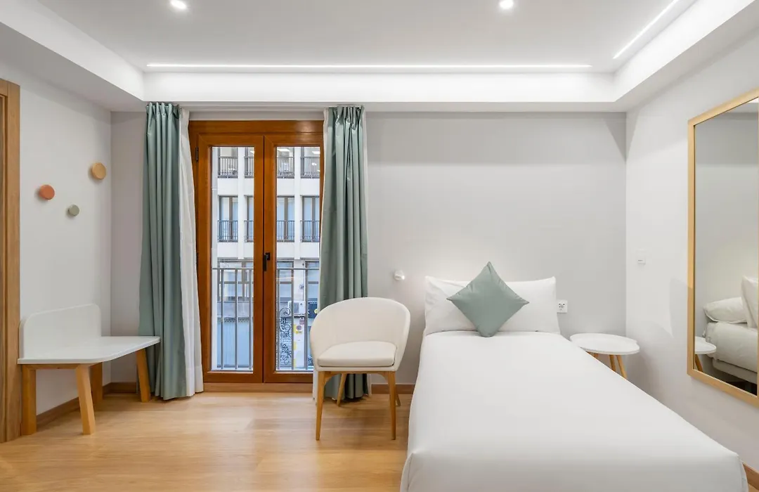 Odyssey Rooms Alicante-1