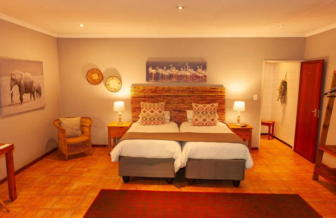 Safari Club Guest Lodge Or Tambo International Airport-1