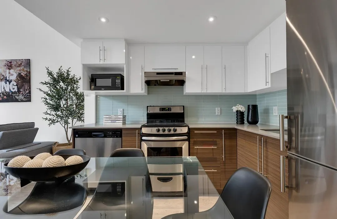 Liv Mtl Downtown Montreal Spacious Urban Suites-1
