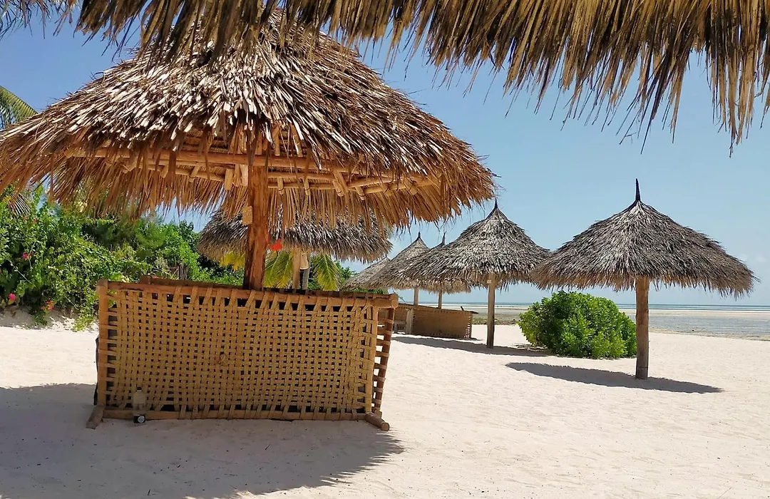 Pole Pole Beach House-1