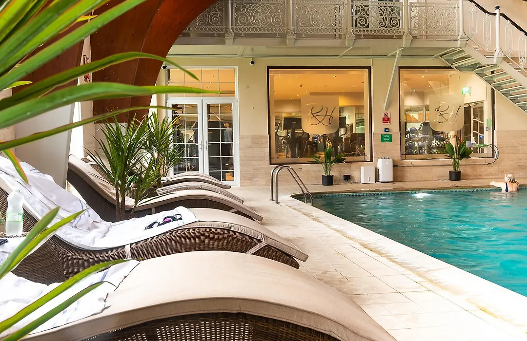 Rowton Hall Hotel And Spa-1