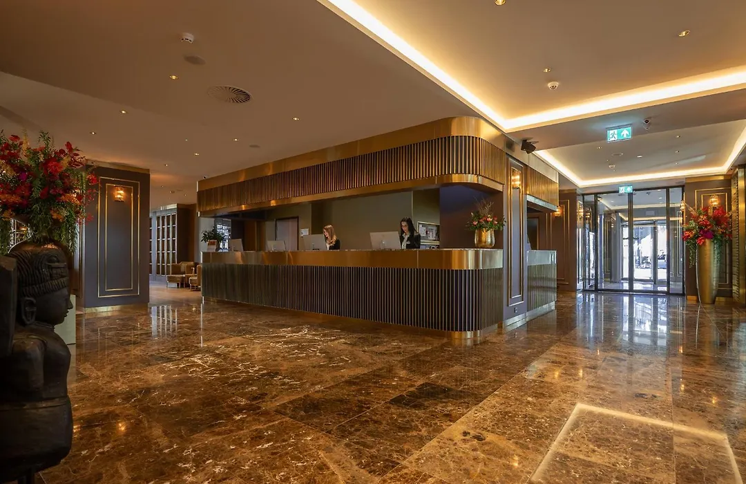 Art Hotel Rotterdam-Fully Renovated-1