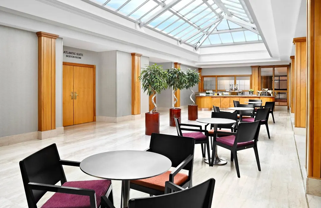 Sheraton Skyline Hotel London Heathrow-1