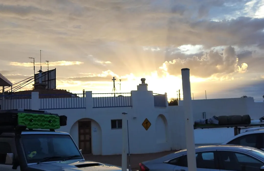 Radeka Downunder Underground Motel-1