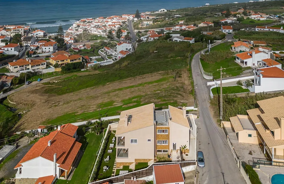 Azenhas Do Mar Valley House-1