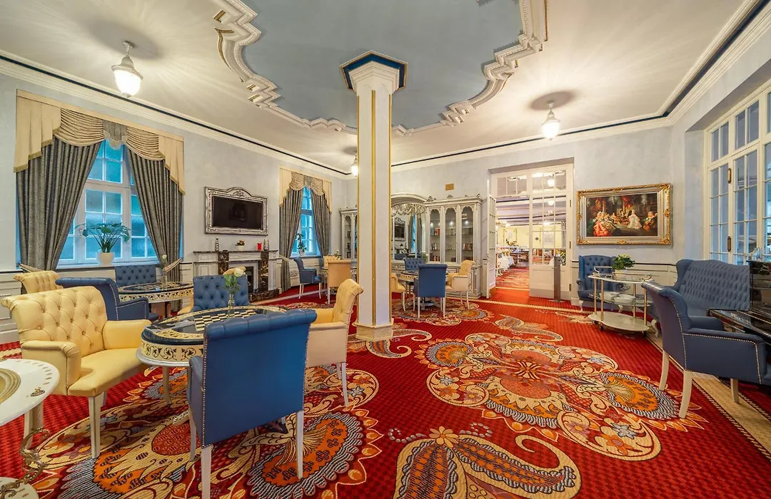 Häcker´s Grand Hotel-1