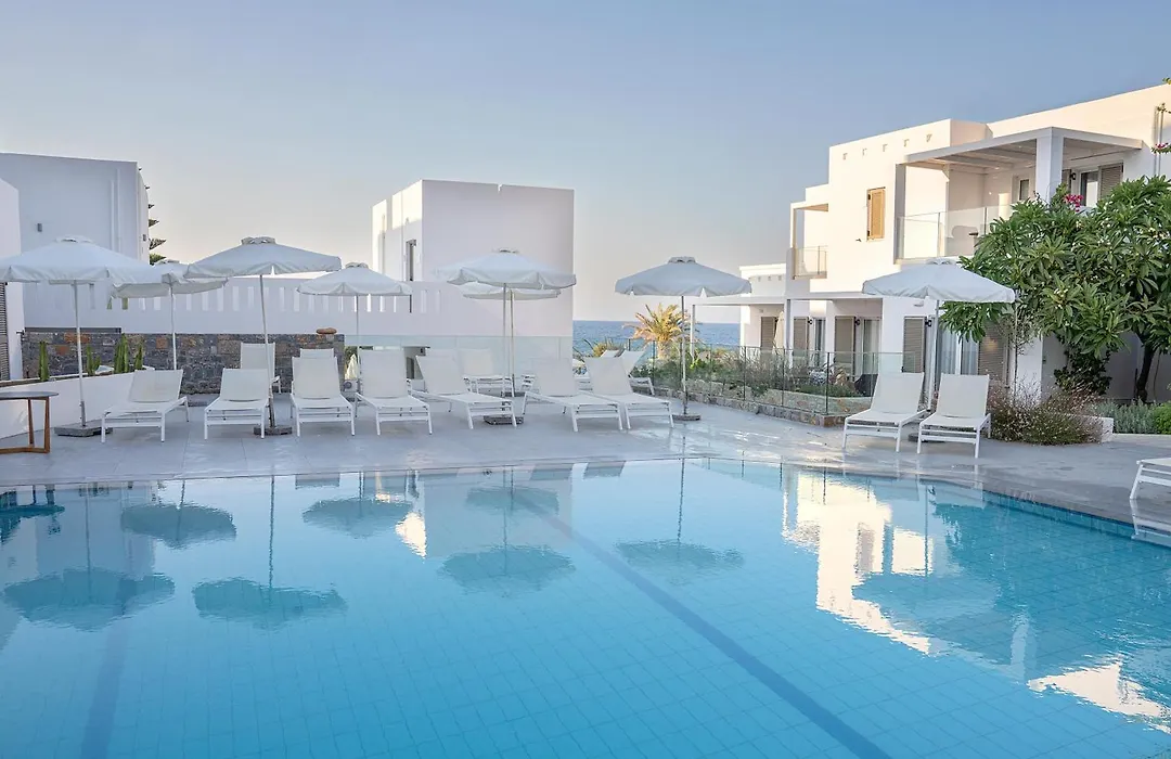 Maritimo Beach Hotel-1
