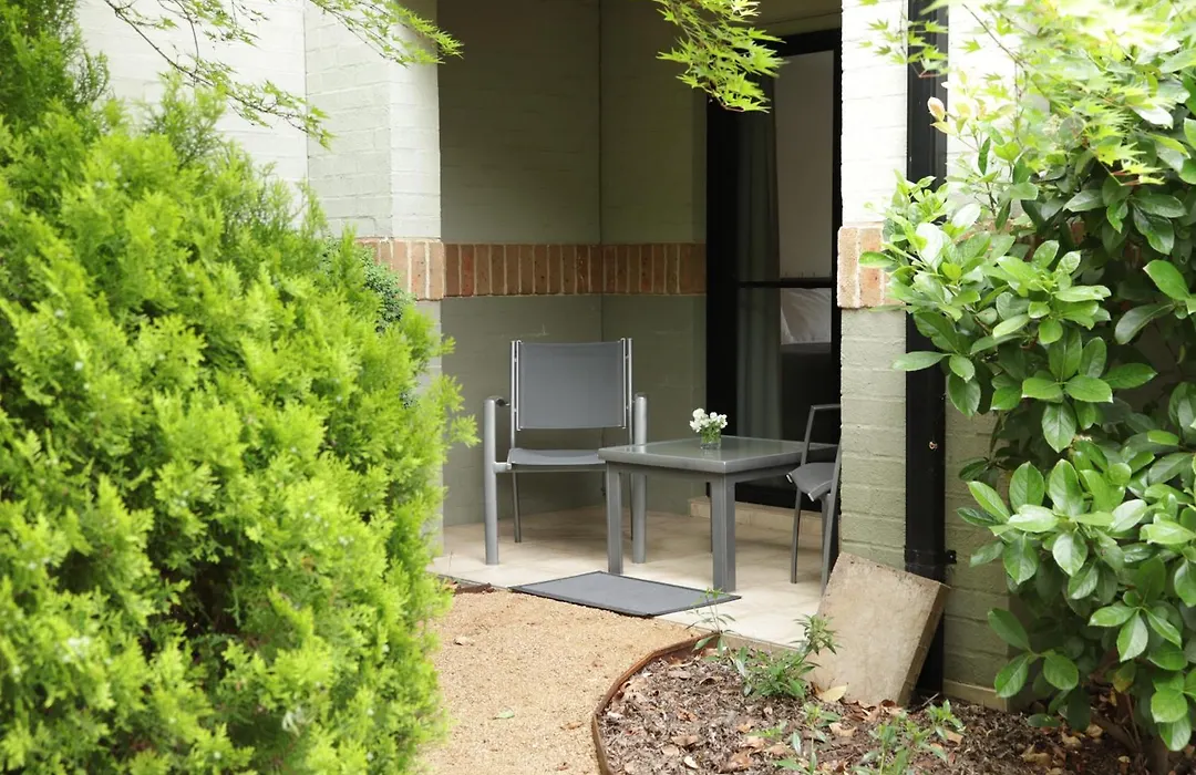 Cootamundra Heritage Motel & Apartments-1