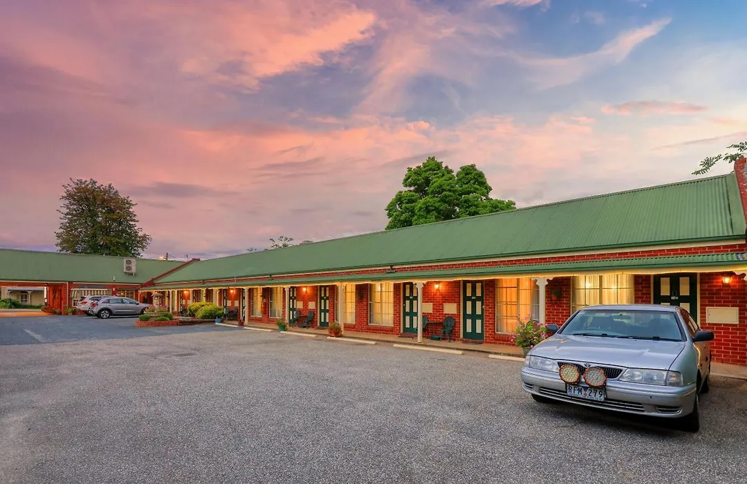 Elms Motor Inn-1