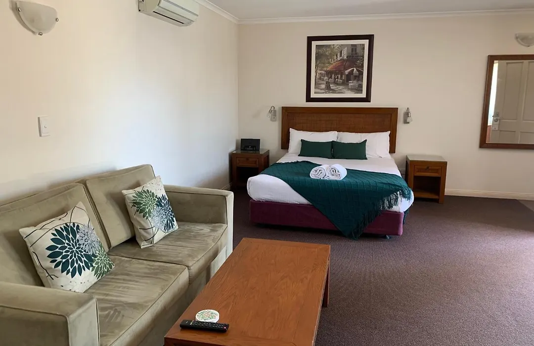 Armidale Pines Motel-1