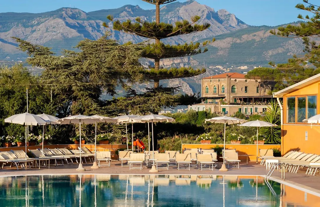 Grand Hotel Vesuvio-1