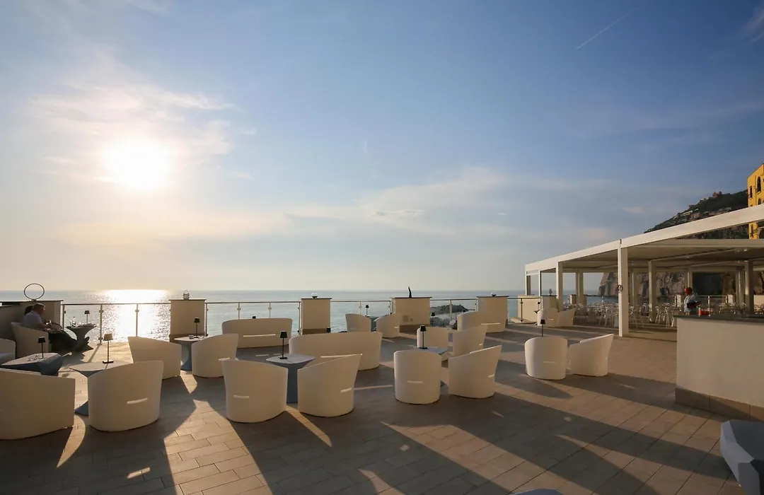 Hotel Giosue' a mare Sorrento-1