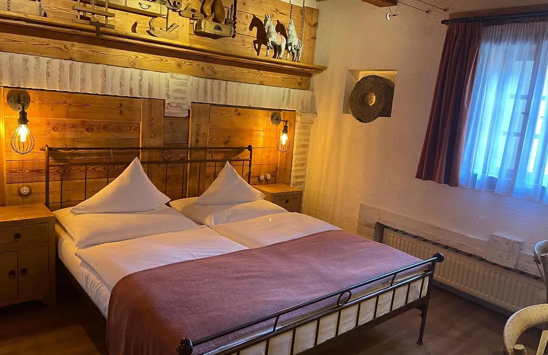 Romantik Hotel U Raka-1