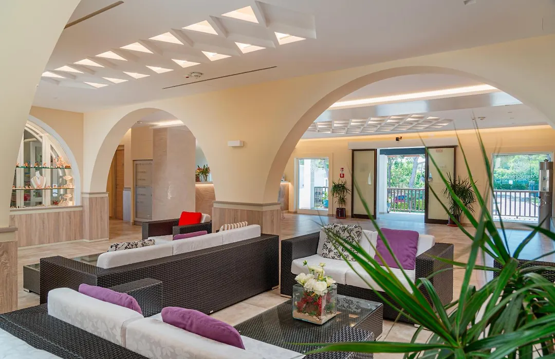 Hotel Portoconte-1