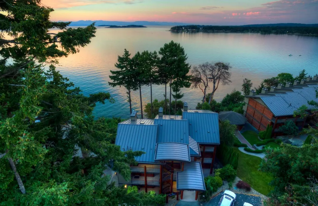 Tigh-Na-Mara Seaside Spa Resort-1