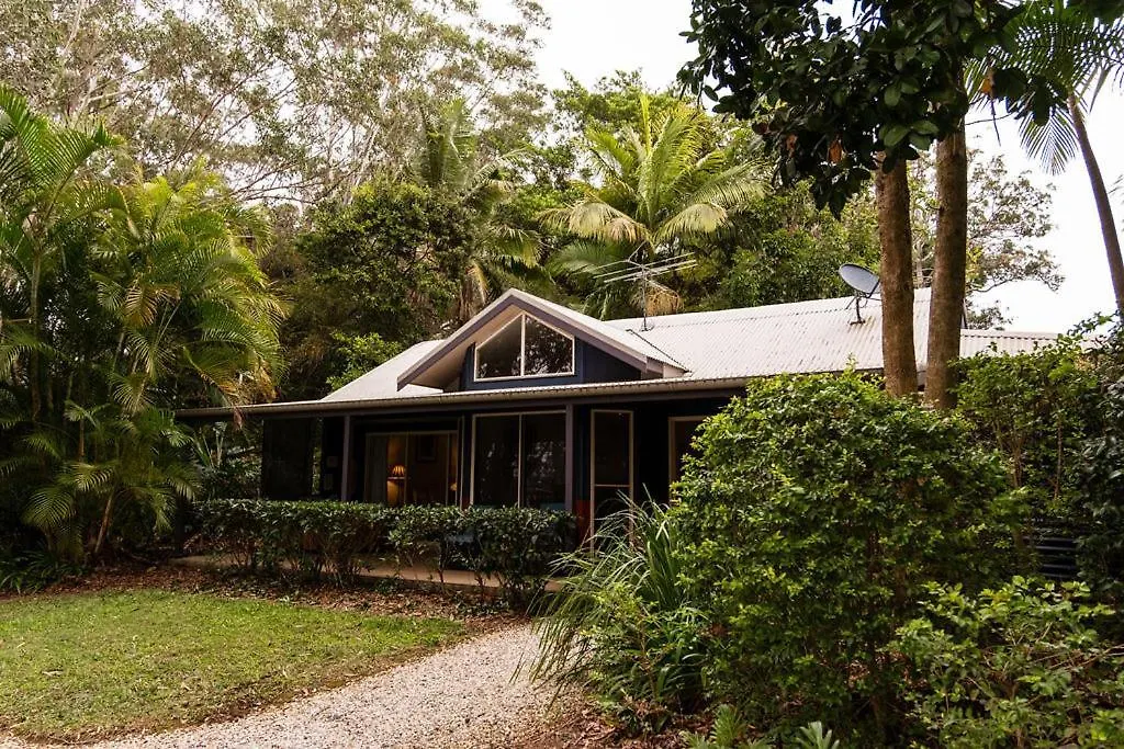 Lake Russell Lakeside Retreat-1