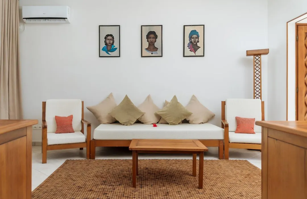 Royal Beach Hotel-1