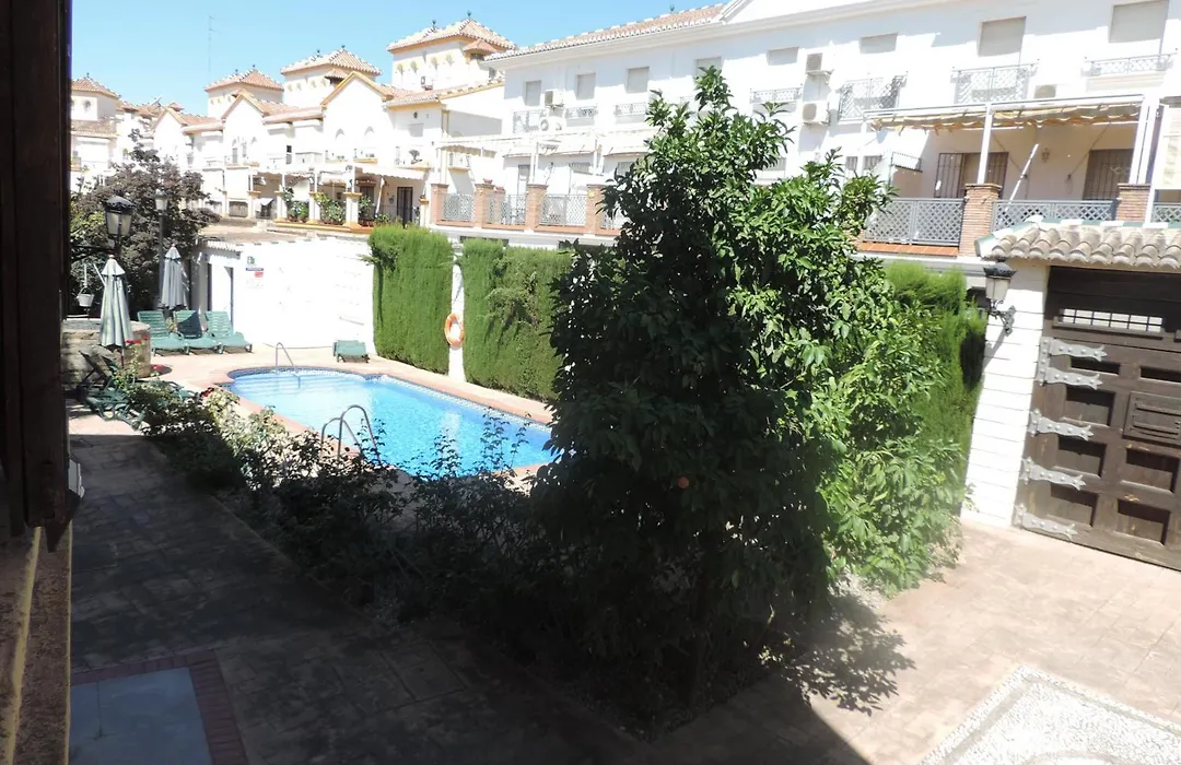 Apartamentos Caseria De Comares-1