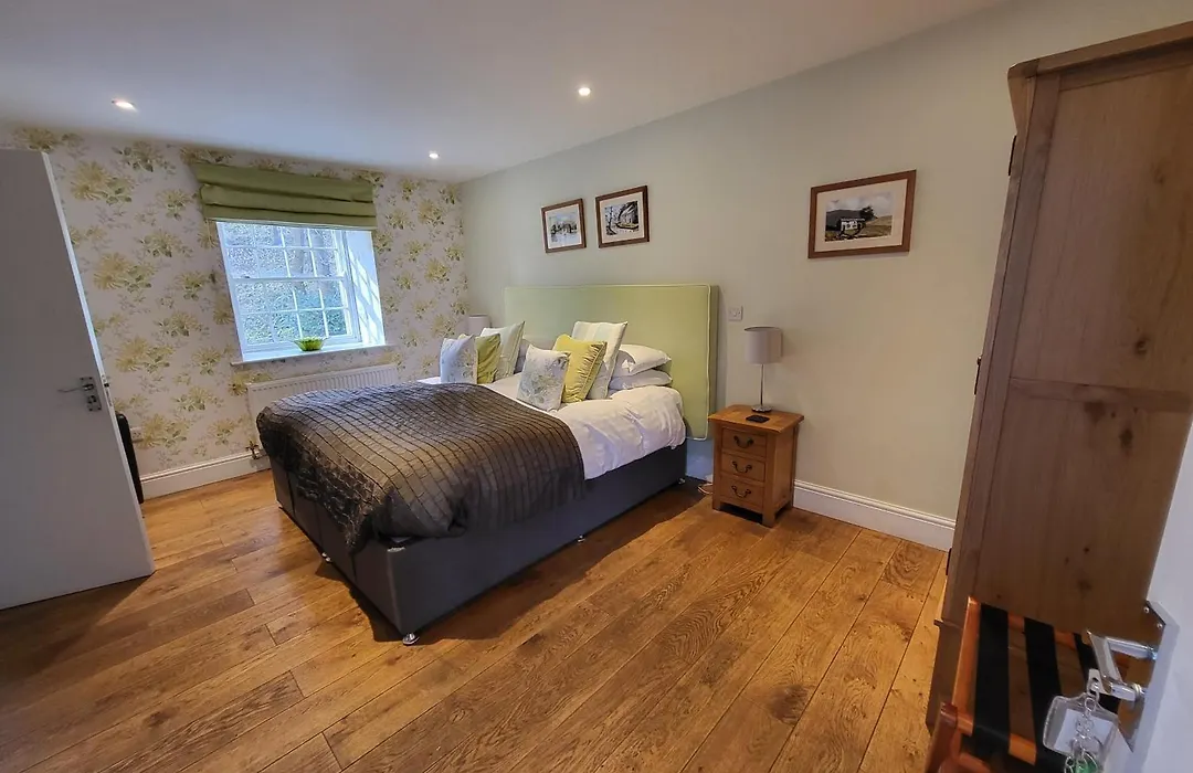 The Manifold Inn Hotel-1