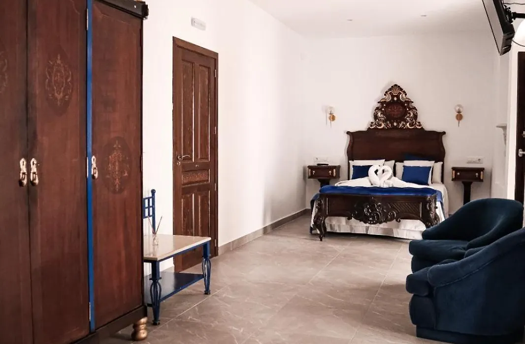 Casa De La Señora-1