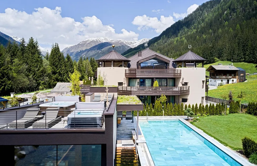 Fontis Luxury Spa Lodge-1