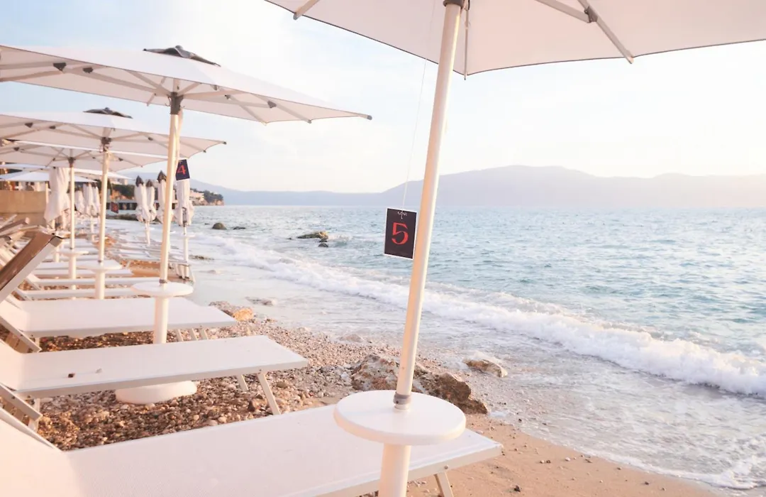 Azar Luxury Suites-1